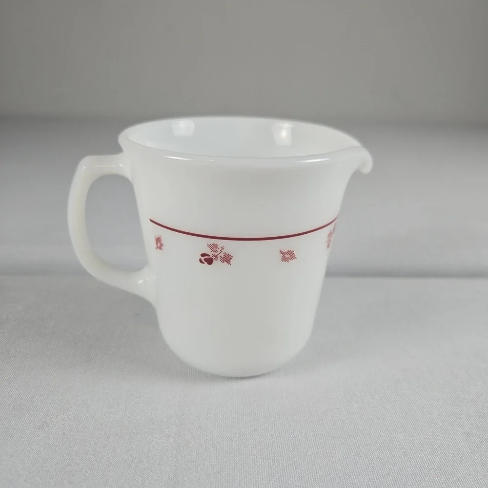 Corning Ware Country Cornflower Red Hearts Creamer Pitcher 20 oz White USA